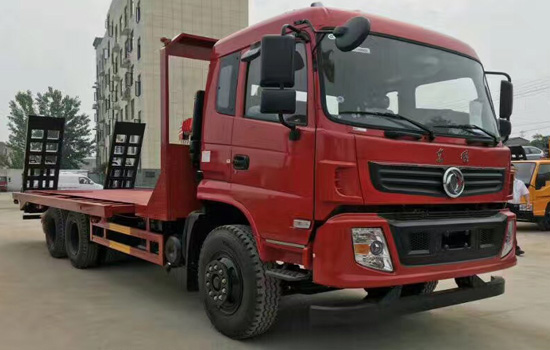 【國五】東風(fēng)后八輪挖機(jī)平板車