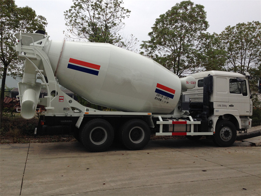 陜汽德龍12方水泥攪拌車 陜汽德龍12方水泥攪拌車