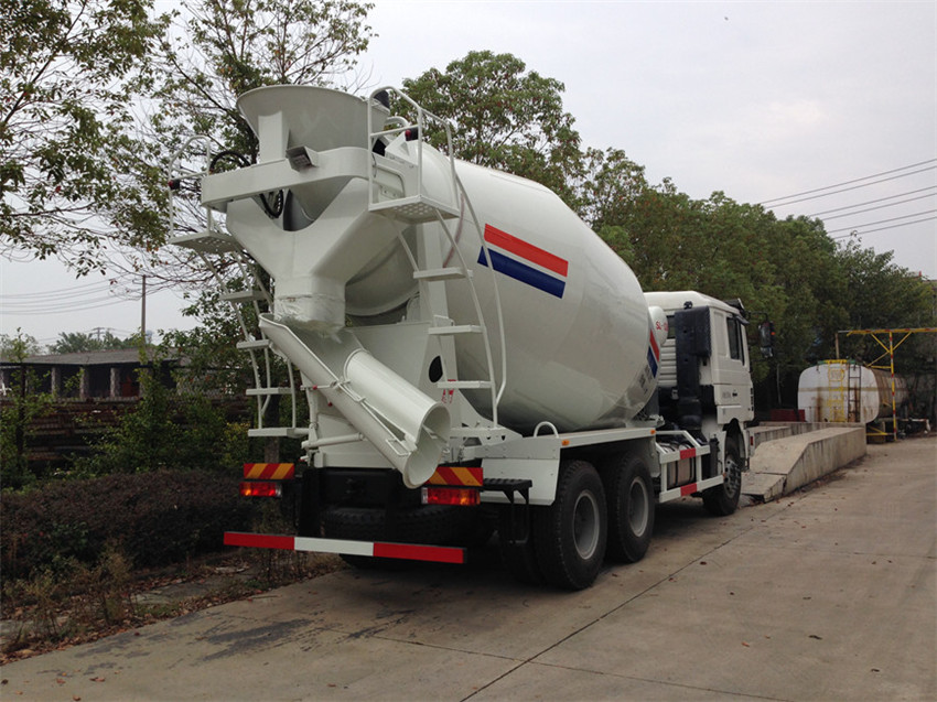 陜汽德龍12方水泥攪拌車 陜汽德龍12方水泥攪拌車