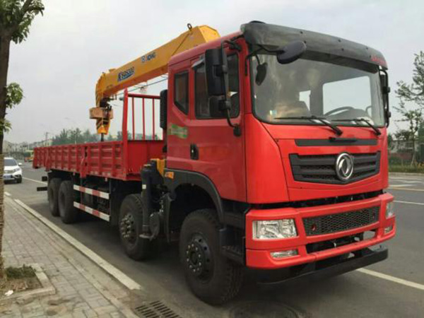 東風(fēng)征夢(mèng)前四后八輪隨車(chē)吊 東風(fēng)征夢(mèng)前四后八輪隨車(chē)吊