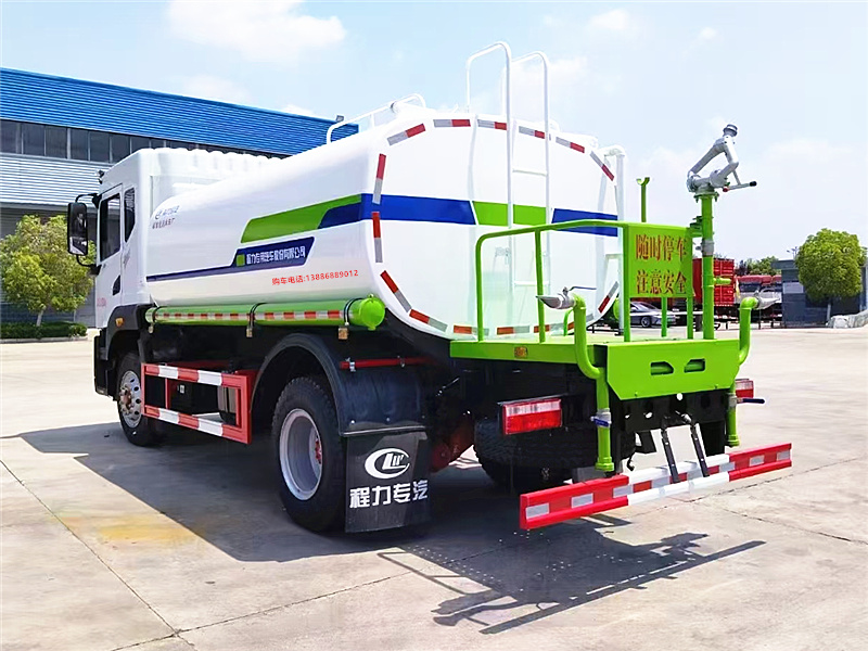 東風多利卡D9灑水車 東風多利卡D9灑水車