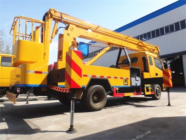 東風多利卡18米高空作業(yè)車 東風多利卡18米高空作業(yè)車