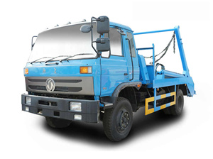 東風(fēng) 145型擺臂式垃圾車(chē)