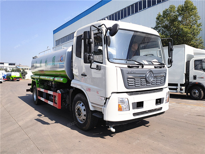 國六灑水車在購買新車時糾結的幾個問題