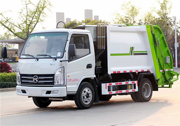 國(guó)六灑水車，垃圾車上市，選擇適合你的