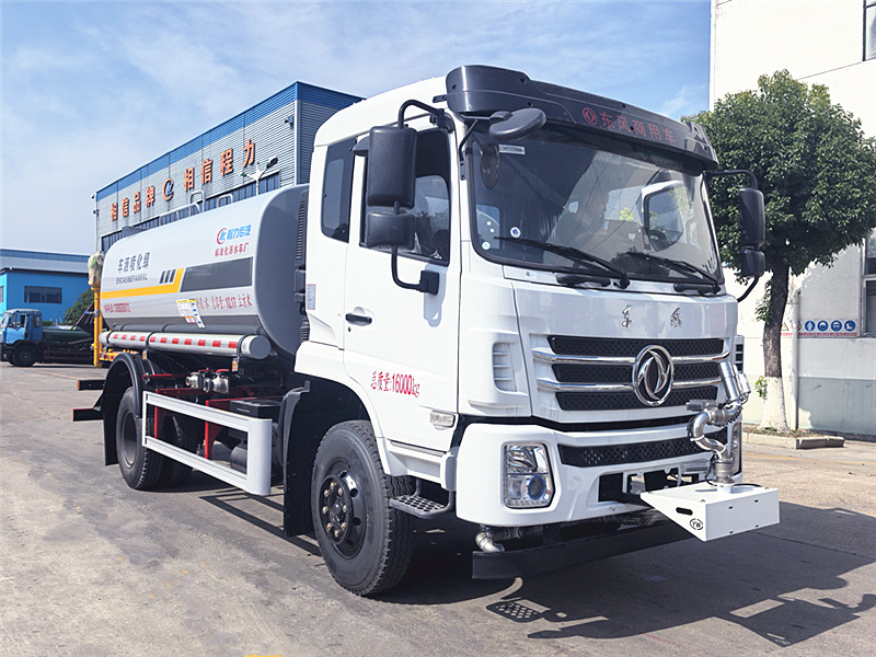 國六東風商用K6灑水車