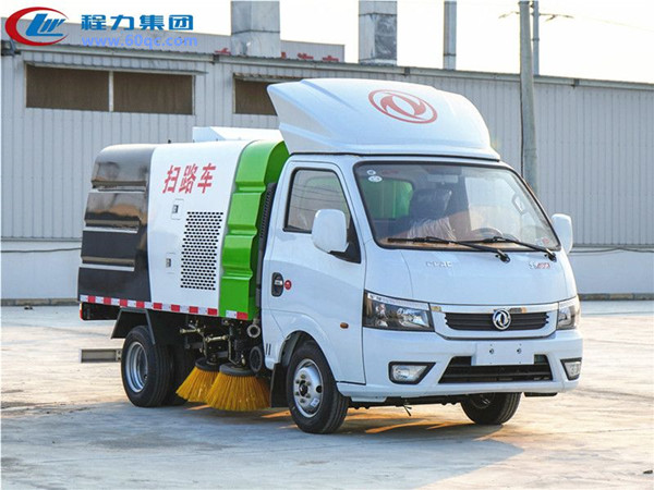 東風(fēng)途逸3方掃路車