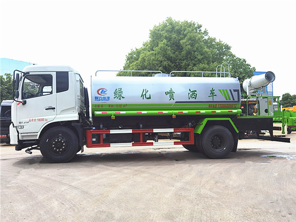 東風(fēng)天錦灑水霧炮車